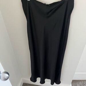 Zara Black Midi Skirt with Bow waist detail and trim